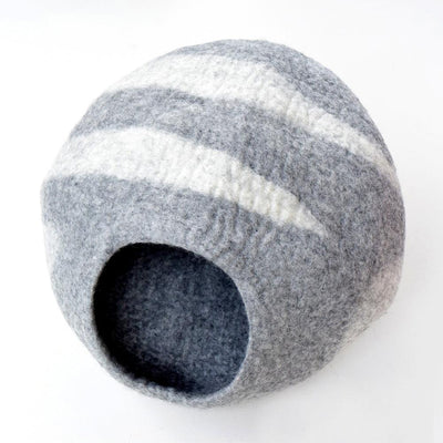Pryde Pets Handmade Felt Cat Cave Light Grey