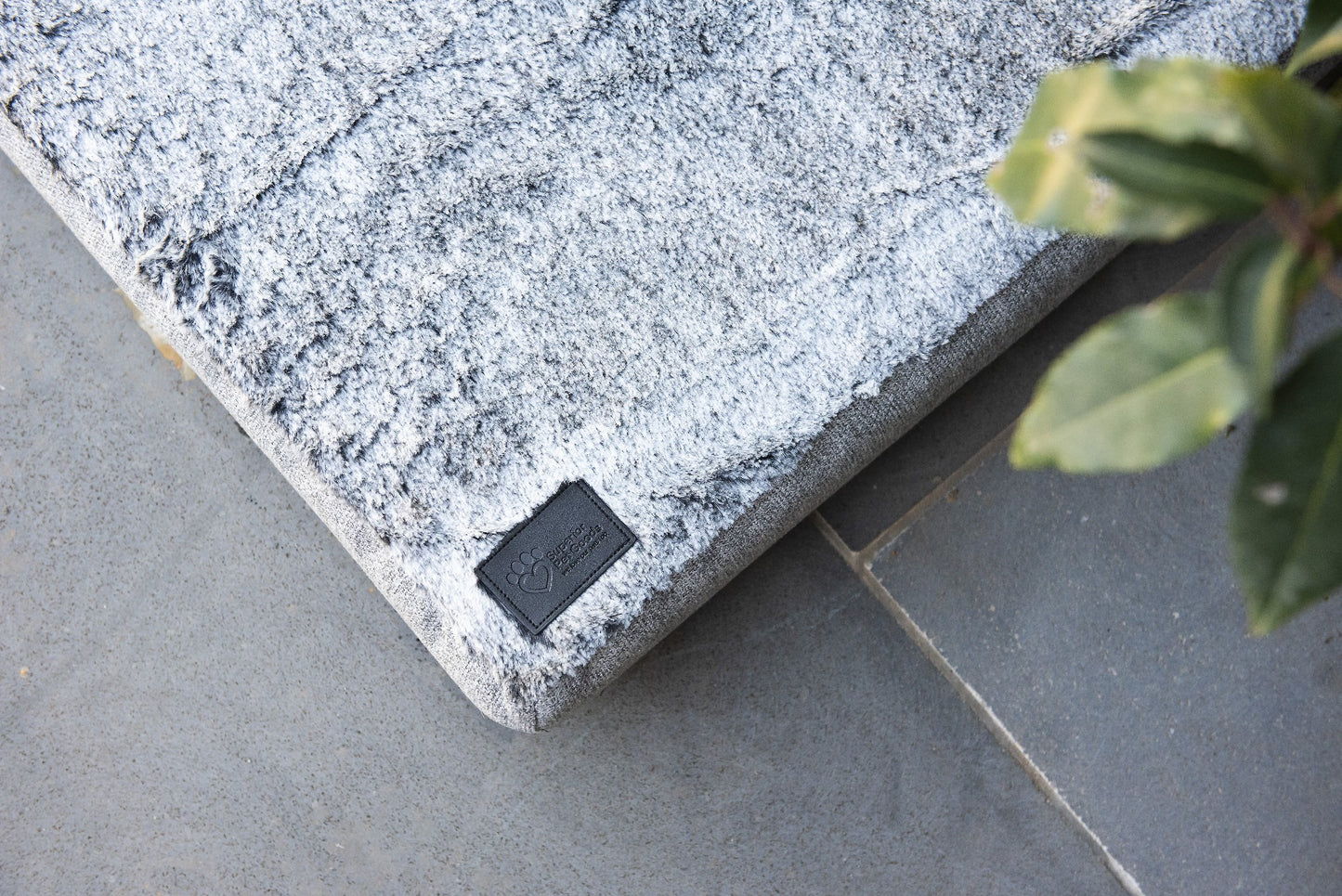 Superior Ortho Dog Mat Artic Faux Fur Water Resistant [Sz:Medium]